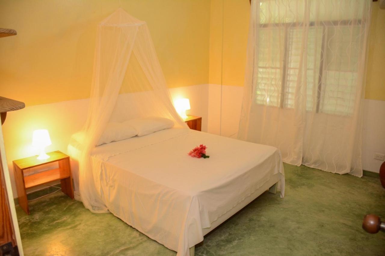 Cabarete Surf Camp Hotel Bagian luar foto